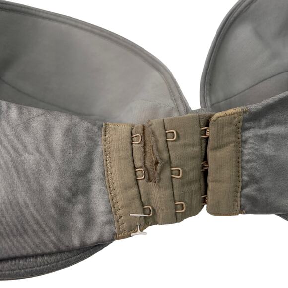 Victoria's Secret Very Sexy Strapless Underwire Bra Convertible Light Purple 36C - Picture 4 of 8